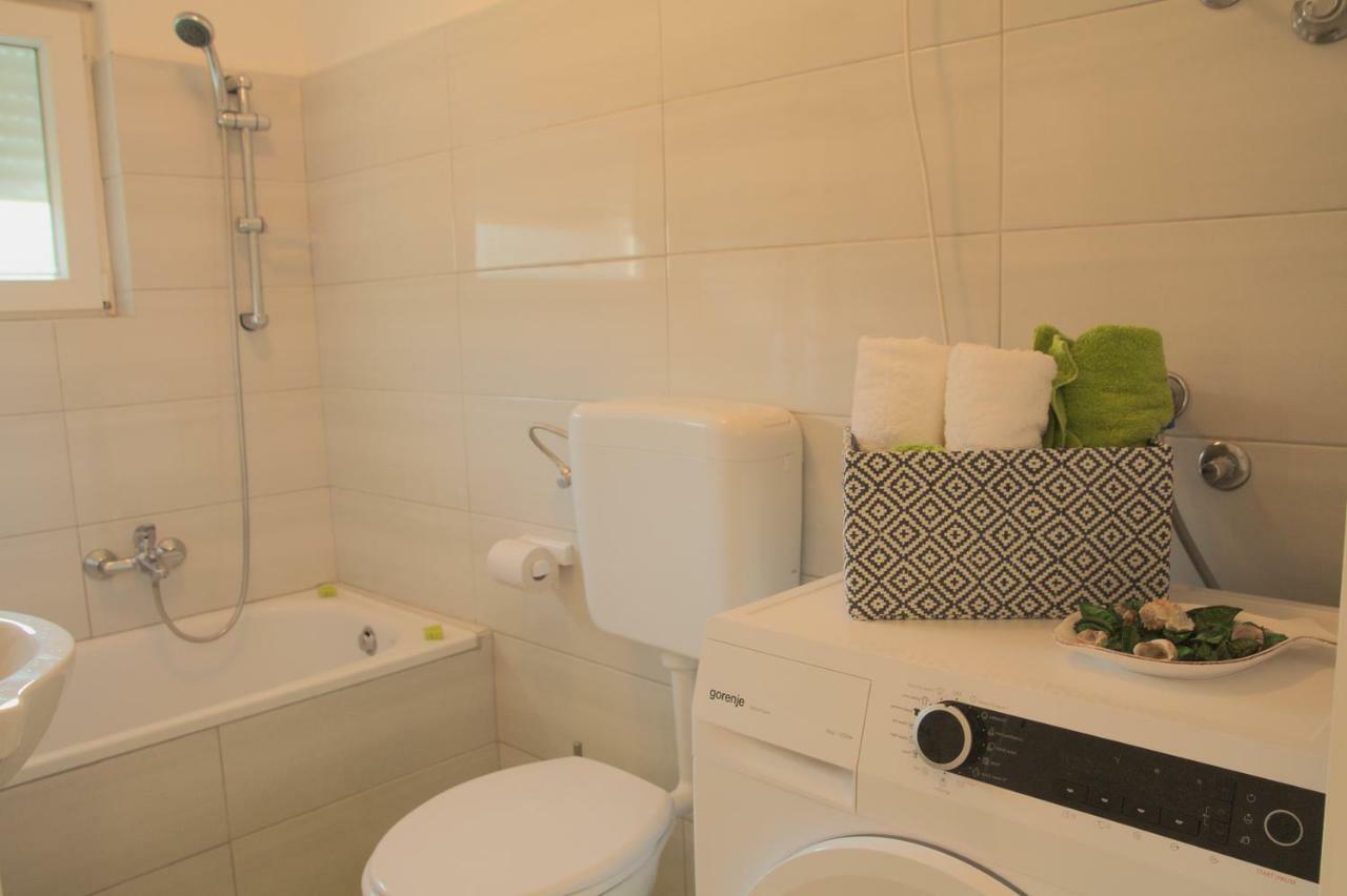 Studio Apartment Slavi Pula Exterior photo